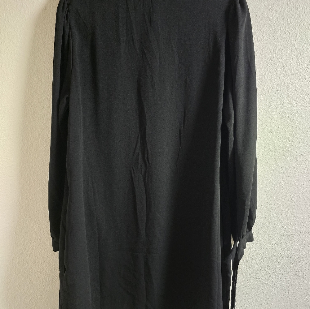 H&m Minimalist Dress - Picture 6 of 7